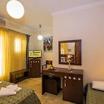 Semiramis Hotel *