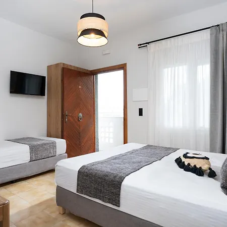 Semiramis * Adamantas (Milos)