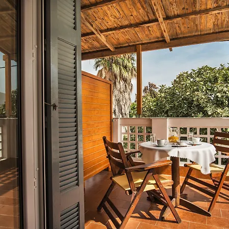 Semiramis * Adamantas (Milos)