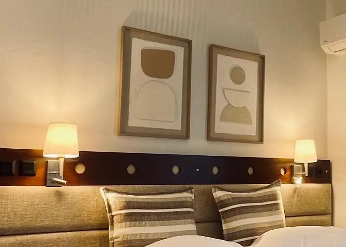 Semiramis Hotel Adamantas (Milos)