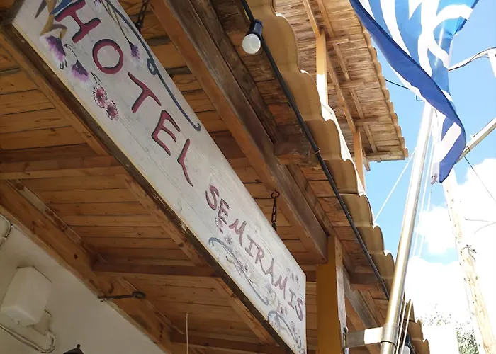 Semiramis Adamantas (Milos)