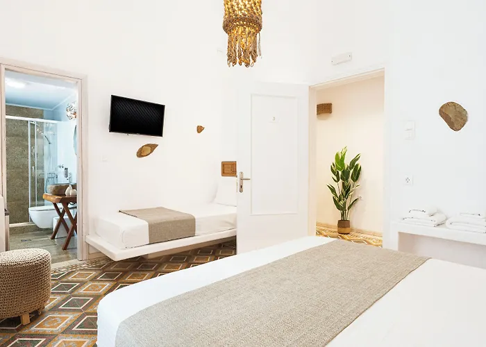 Semiramis Adamantas (Milos)