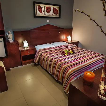 Hotel Semiramis *