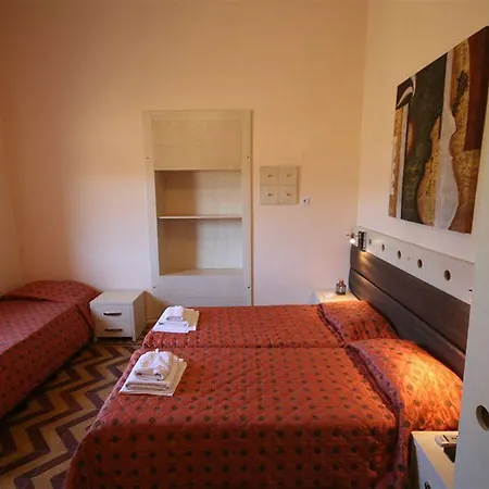 Semiramis Hotel *