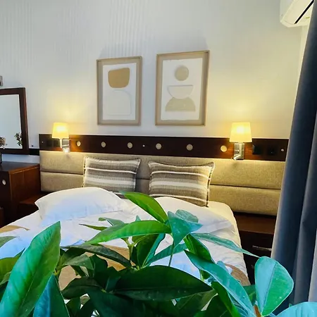 Hotel Semiramis