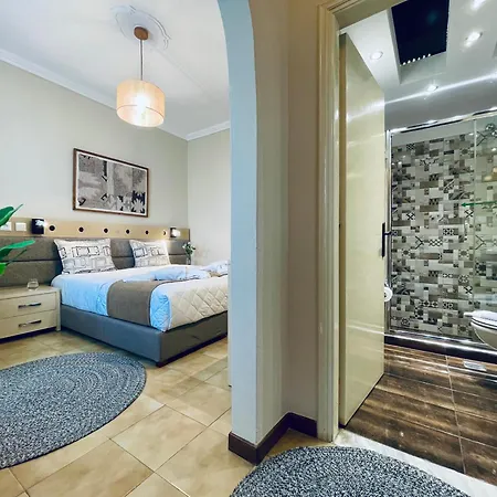 Semiramis آداماس