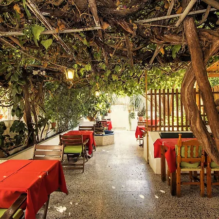 Hotel Semiramis