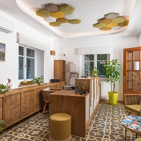 Semiramis Hotel *