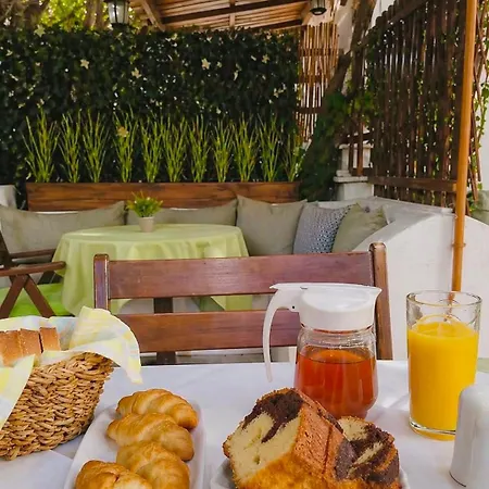 Hotel Semiramis Adamantas (Milos)