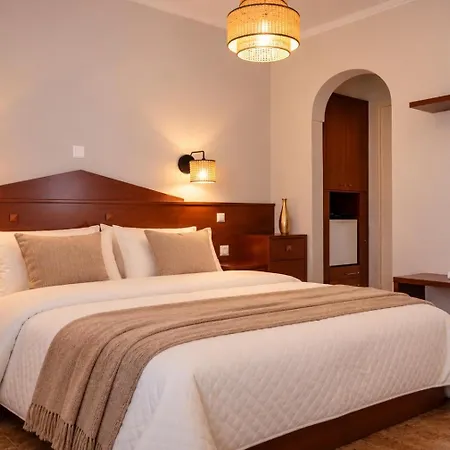 Semiramis Hotel Adámas
